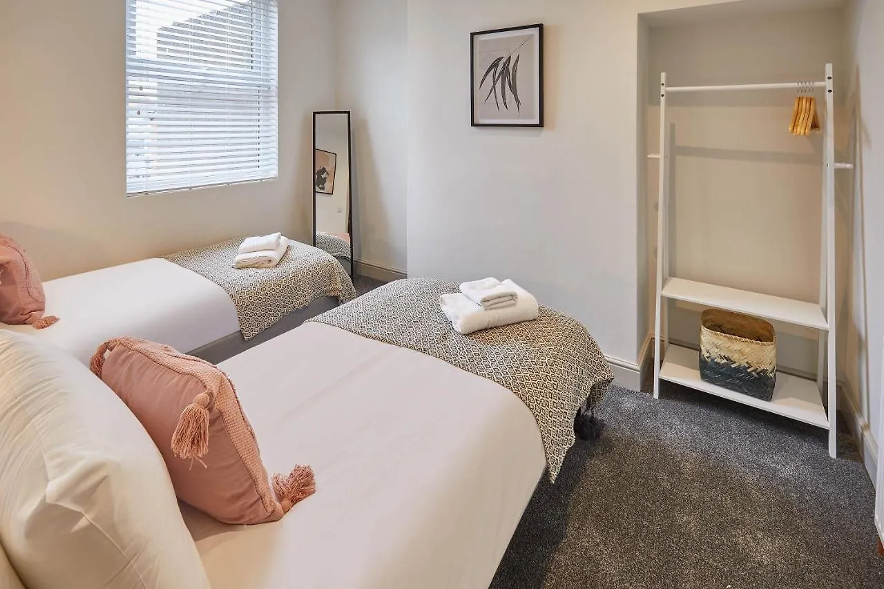 Host & Stay - Clifton House Scarborough